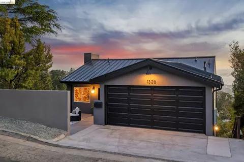 Exterior - 1328 Summit Rd, Berkeley, CA 94708 photo 19 of 22