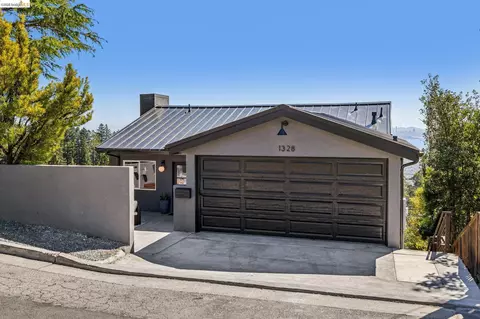 Exterior - 1328 Summit Rd, Berkeley, CA 94708 photo 1 of 22