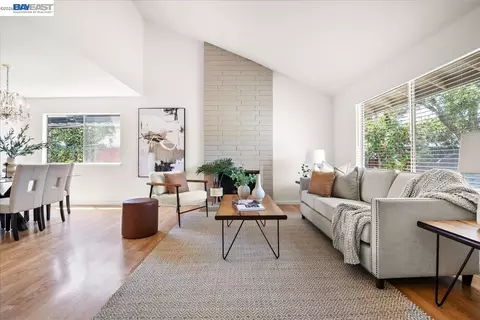 Living - 3330 Kemper Rd, Fremont, CA 94536 photo 2 of 4