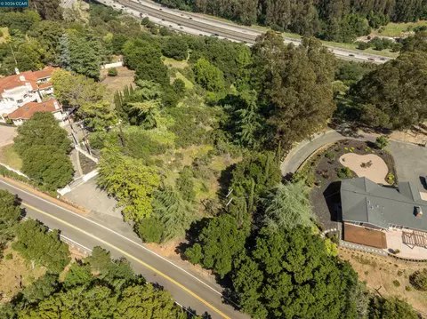 5309 Jensen Rd, Castro Valley, CA 94552