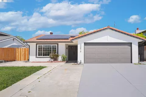 32419 Woodland Dr, Union City, CA 94587