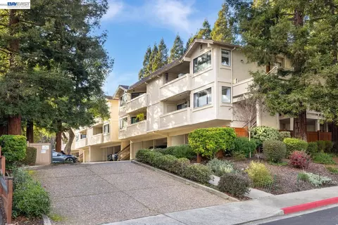 2513 Lucy Ln #B, Walnut Creek, CA 94595