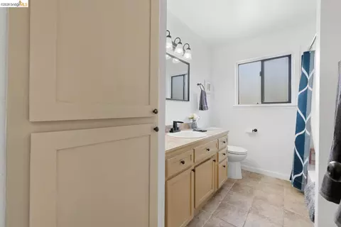 Bath - 6322 Madison Ave, Carmichael, CA 95608 photo 1 of 5