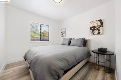 Bedroom - 6322 Madison Ave, Carmichael, CA 95608 photo 5 of 6