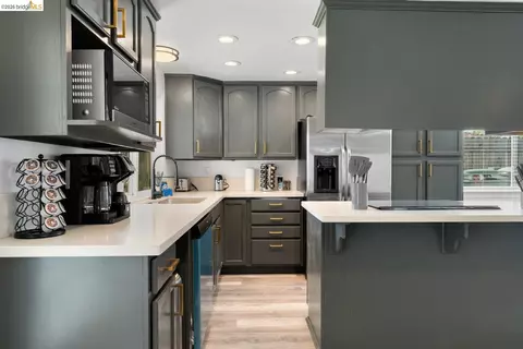 Kitchen - 6322 Madison Ave, Carmichael, CA 95608 photo 5 of 5