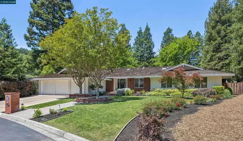 27 Shawn Ct, Alamo, CA 94507