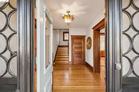 Entry Way - 1490 Arch St, Berkeley, CA 94708 photo 1 of 5