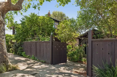 Exterior - 1490 Arch St, Berkeley, CA 94708 photo 17 of 17