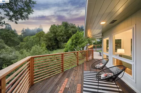 Exterior - 1055 Sterling Ave, Berkeley, CA 94708 photo 9 of 15