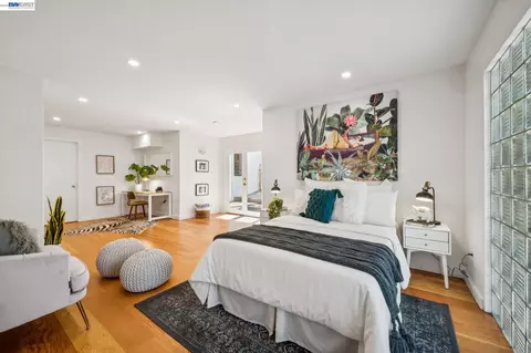 Bedroom - 1055 Sterling Ave, Berkeley, CA 94708 photo 6 of 7