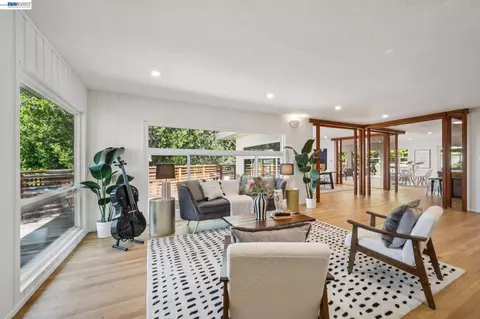 Living - 1055 Sterling Ave, Berkeley, CA 94708 photo 1 of 6
