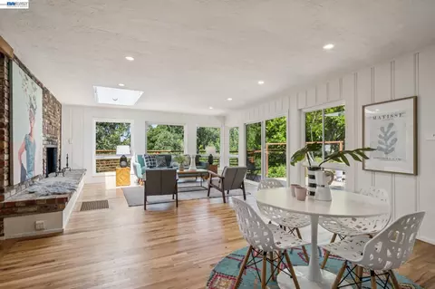 Dining - 1055 Sterling Ave, Berkeley, CA 94708 photo 4 of 4