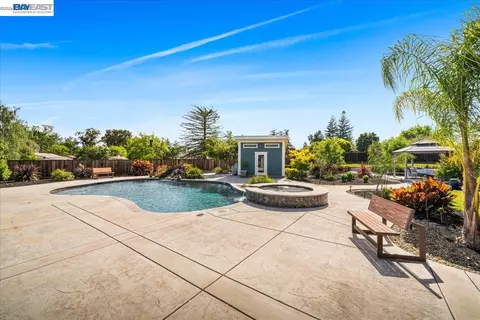 Exterior - 2599 Walker Pl, Livermore, CA 94550 photo 17 of 24