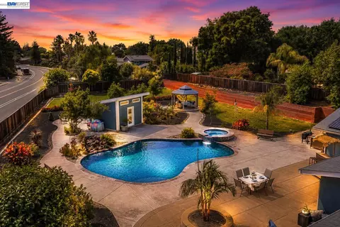 Exterior - 2599 Walker Pl, Livermore, CA 94550 photo 2 of 24