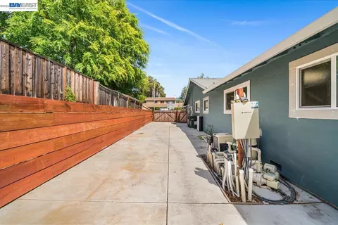 Exterior - 2599 Walker Pl, Livermore, CA 94550 photo 23 of 24