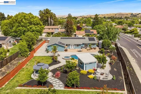View/Area - 2599 Walker Pl, Livermore, CA 94550 photo 4 of 8