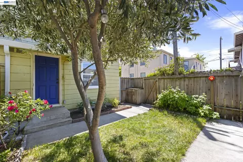 Exterior - 1711 3rd St, Alameda, CA 94501 photo 6 of 10