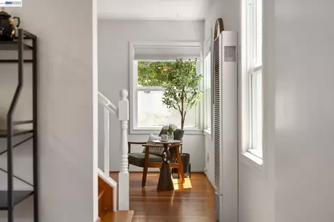 Entry Way - 1711 3rd St, Alameda, CA 94501 photo 4 of 5