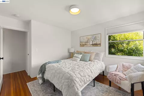 Bedroom - 1711 3rd St, Alameda, CA 94501 photo 7 of 7