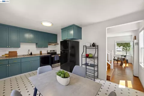 Kitchen - 1711 3rd St, Alameda, CA 94501 photo 1 of 3