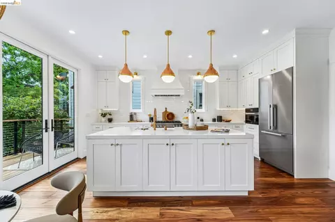 Kitchen - 2222 Blake St, Berkeley, CA 94704 photo 9 of 10
