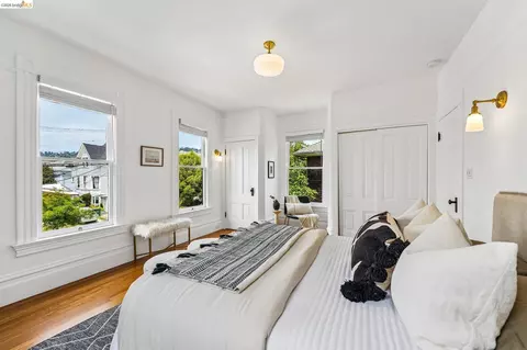 Bedroom - 2222 Blake St, Berkeley, CA 94704 photo 6 of 9