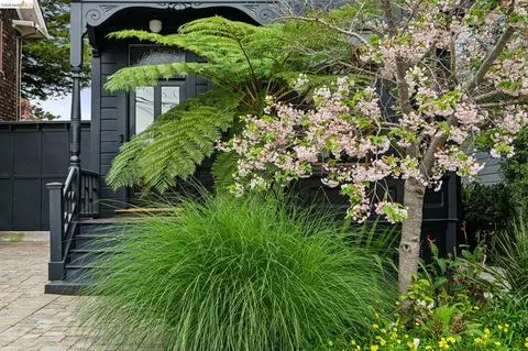 Exterior - 2222 Blake St, Berkeley, CA 94704 photo 4 of 21