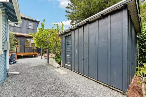 Exterior - 2222 Blake St, Berkeley, CA 94704 photo 19 of 21