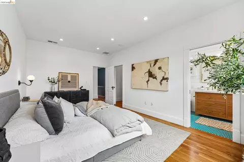 Bedroom - 2222 Blake St, Berkeley, CA 94704 photo 3 of 9