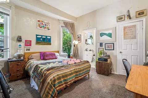Bedroom - 1268 Alcatraz Ave, Berkeley, CA 94702 photo 10 of 14