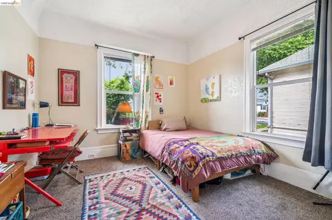Bedroom - 1268 Alcatraz Ave, Berkeley, CA 94702 photo 9 of 14