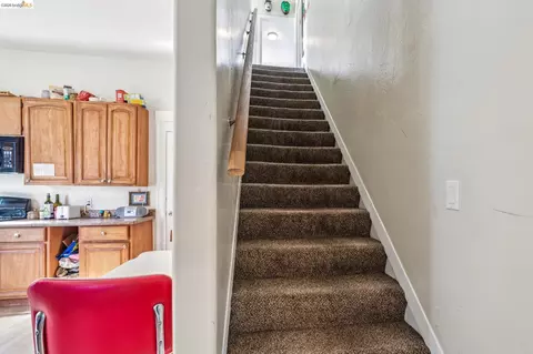 Entry Way - 1268 Alcatraz Ave, Berkeley, CA 94702 photo 3 of 3