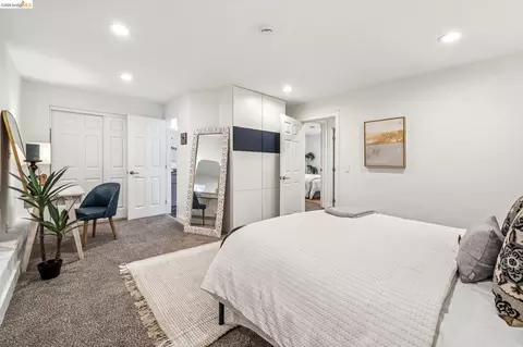 Bedroom - 1268 Alcatraz Ave, Berkeley, CA 94702 photo 2 of 14