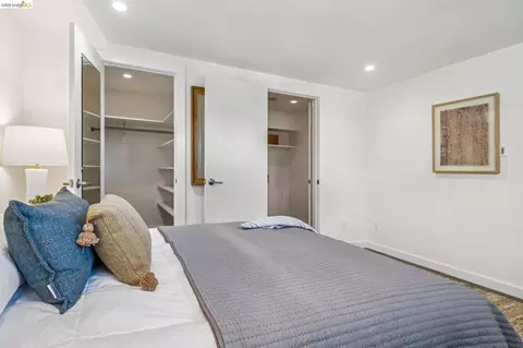 Bedroom - 1268 Alcatraz Ave, Berkeley, CA 94702 photo 7 of 14