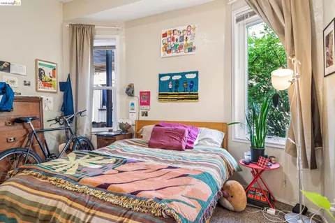 Bedroom - 1268 Alcatraz Ave, Berkeley, CA 94702 photo 11 of 14