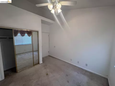 Bedroom - 5001 Meadow Pass Way, Antelope, CA 95843 photo 3 of 9