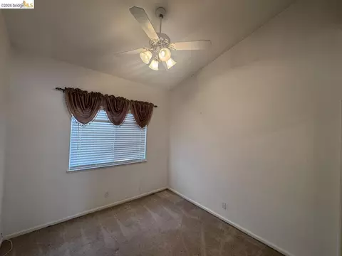 Bedroom - 5001 Meadow Pass Way, Antelope, CA 95843 photo 1 of 9