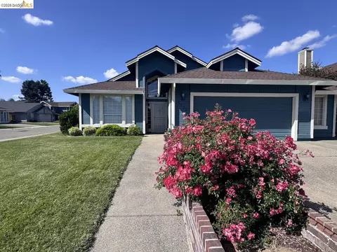 Exterior - 5001 Meadow Pass Way, Antelope, CA 95843 photo 3 of 12