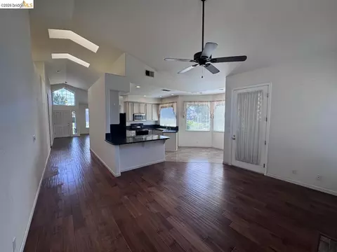 Living - 5001 Meadow Pass Way, Antelope, CA 95843 photo 8 of 11