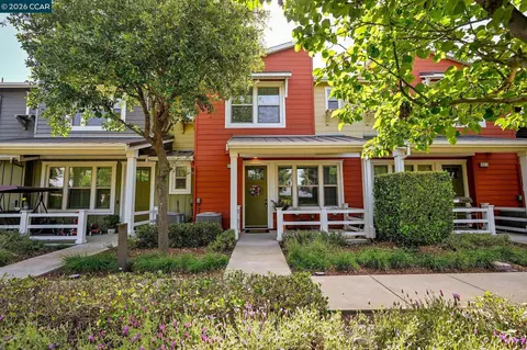 400 Persimmon Cmn #4, Livermore, CA 94551