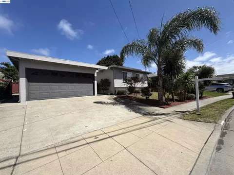 1341 Mcfarlane Ln, Hayward, CA 94544