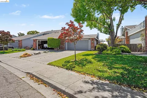 1757 Stuart Ct, Benicia, CA 94510