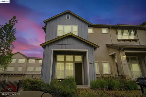 3941 Portola Cmn #6, Livermore, CA 94551