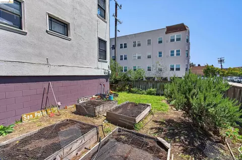 Exterior - 1239 Berkeley Way, Berkeley, CA 94702 photo 7 of 11
