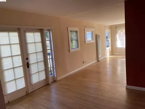 Living - 1239 Berkeley Way, Berkeley, CA 94702 photo 1 of 1