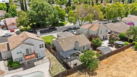 View/Area - 1571 Spring Ct, Tracy, CA 95376 photo 4 of 6