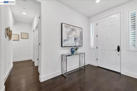 Entry Way - 3957 Scottfield St, Dublin, CA 94568 photo 1 of 4