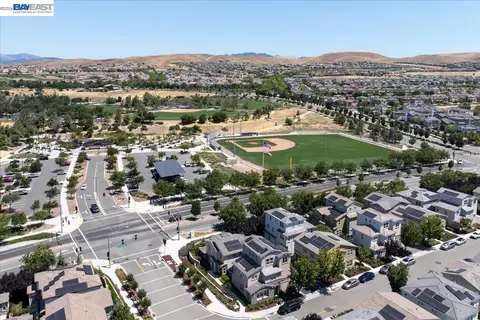 View/Area - 3957 Scottfield St, Dublin, CA 94568 photo 5 of 5