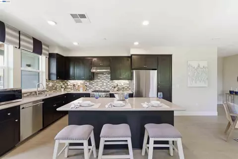 Kitchen - 1661 Centre Pointe Dr, Milpitas, CA 95035 photo 2 of 3