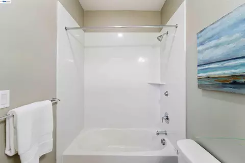 Bath - 1661 Centre Pointe Dr, Milpitas, CA 95035 photo 3 of 3